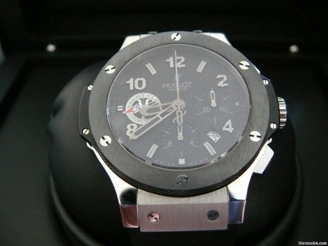 Hublot Big Bang Yacht Club Courchevel Limited Edition 192/250 watches