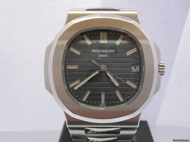 Patek Philippe Nautilus Jumbo watches