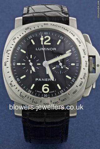 Panerai Luminor Chrono 40mm PAM 00215 watches