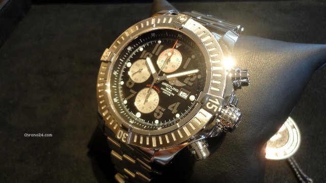 Breitling UNGETRAGENER Super Avenger watches