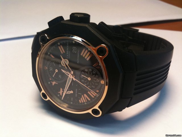 Baume & Mercier Riviera XL Chornograph PVD Stahl/Gold watches