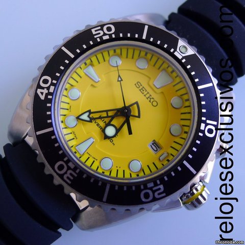 Seiko Kinetic Diver watches