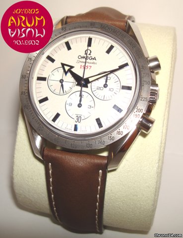 Omega Speedmaster Broad Arrow 1957 watches