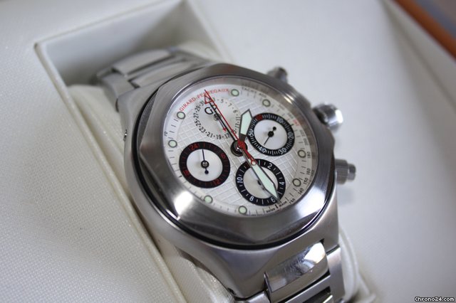 Girard Perregaux Chrono Laureato Evo3 watches