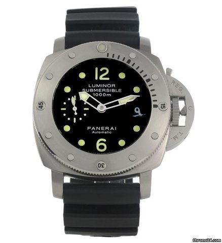 Panerai Luminor Submersible PAM00243 watches