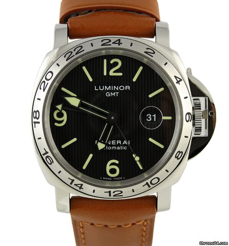 Panerai Luminor GMT watches