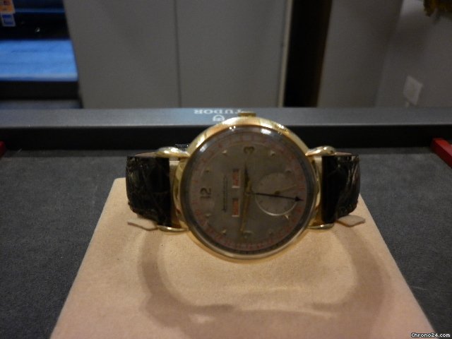 Jaeger-LeCoultre CALENDARIO ANNI 50 ORO watches