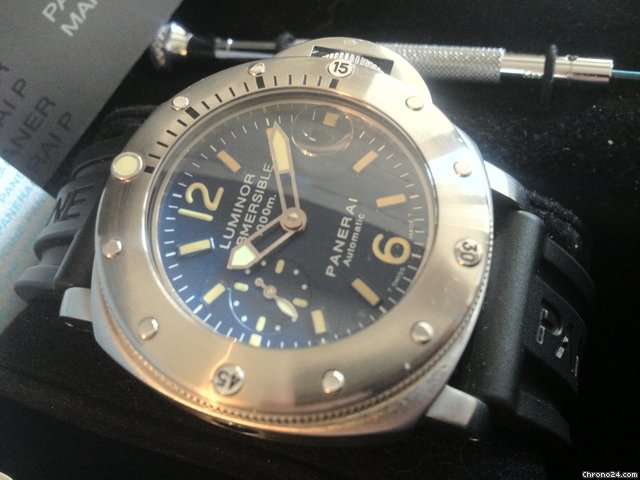 Panerai PAM 87 Submersible 1000m (serie A) limitee 500 watches