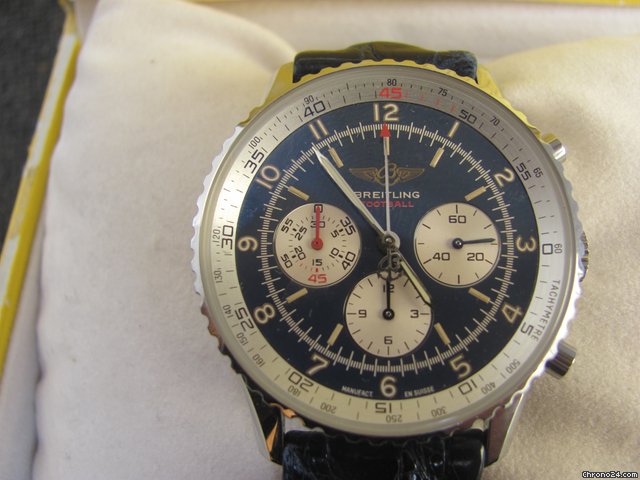 Breitling Navitimer 92 Football USA limited 200 watches