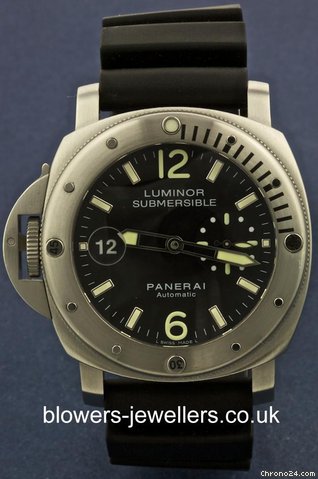 Panerai Luminor Submersible Destro Chronopassion 75th Anniversary watches
