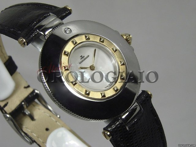 Jaeger-LeCoultre RENDEZVOUS watches