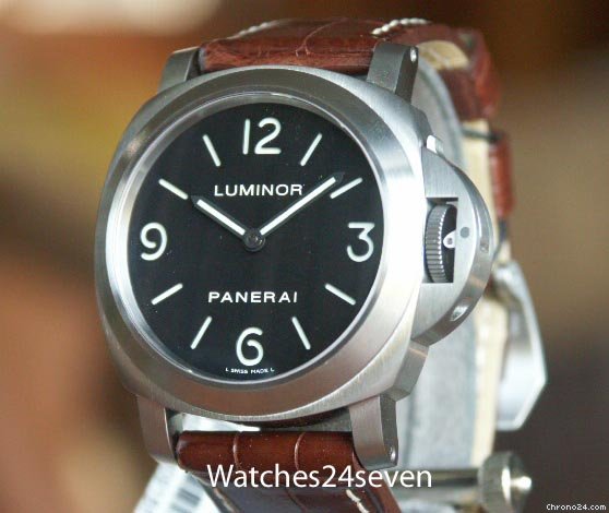 Panerai PAM 176 titanium base model black sandwich dial: Retail watches