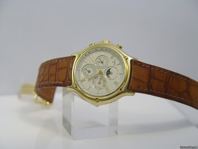 Ebel 1911 Eeuwige Kalender watches