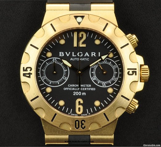 Bulgari 18k Yellow Gold Diagono Scuba Chrono SC38G watches