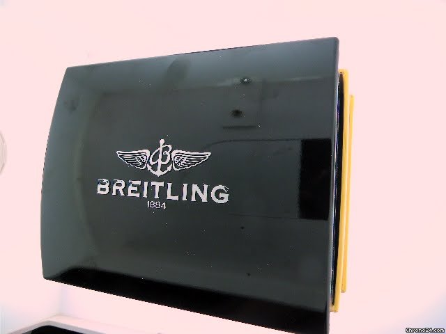 Breitling CHRONOMAT B01 BLACK DIAL RUBBER STRAP watches