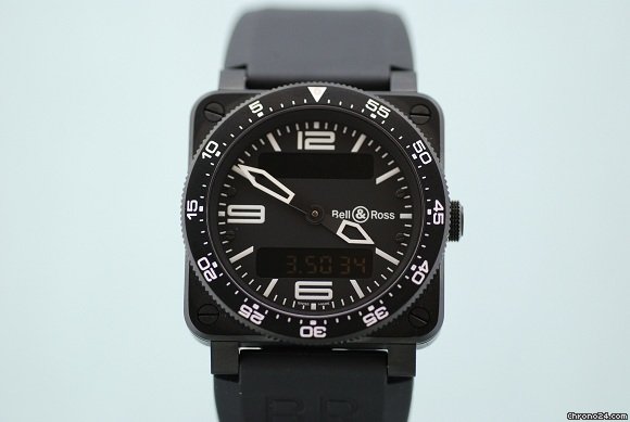 Bell & Ross Aviation Carbon (€ 2.095,- ex V.A.T.) watches