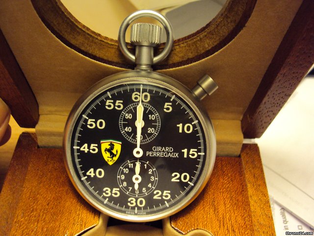 Girard Perregaux Chrono pour Ferrari watches