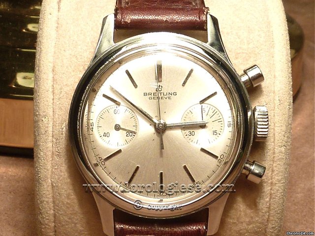 Breitling Vintage 1945 Waterproof Chronograph - ref. 790 watches
