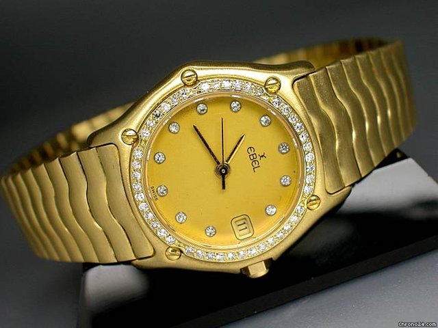 Ebel "CLASSIC WAVE" 18K/750 Gelbgold mit Diamantbesatz watches