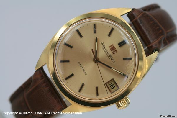 IWC Electronic 750 18 K Gelbgold mit Lederband watches