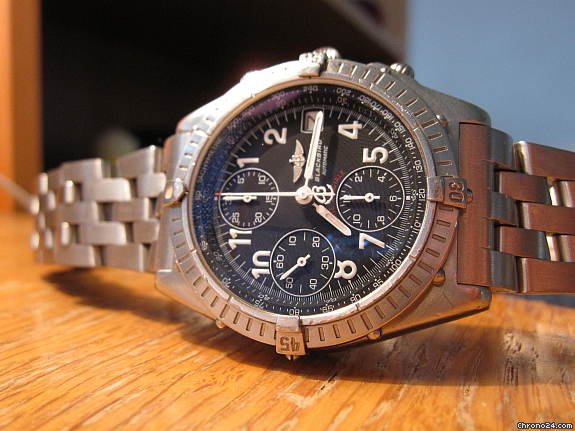 Breitling Blackbird Blackbird Serie Speciale Chronometer watches