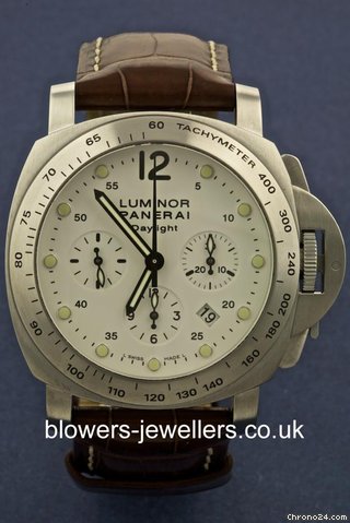 Panerai Luminor Daylight PAM 00251 watches