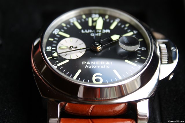 Panerai Luminor GMT watches