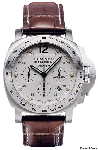 Panerai Luminor Chrono Daylight 44mm watches