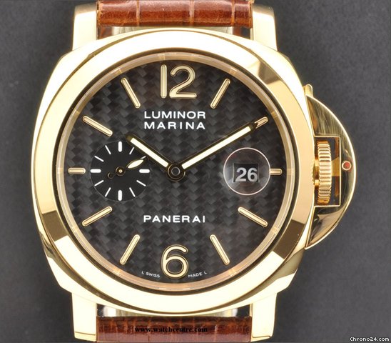 Panerai 18k Y/G Carbon Fibre Dial Luminor Marina B&P PAM00140 watches