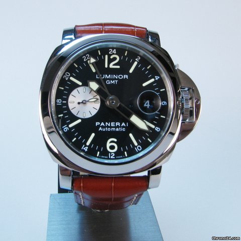 Panerai Luminor GMT watches