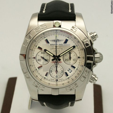 Breitling Chronomat 44 B01 AB011012/G684 watches