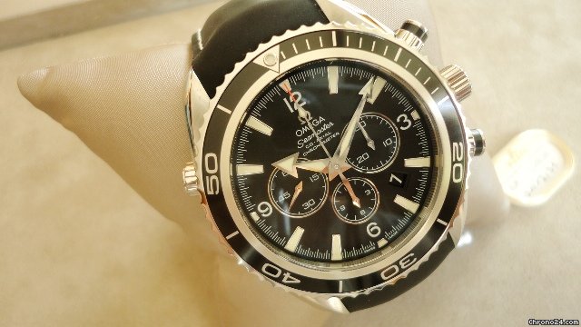 Omega UNGETRAGENER Seamaster Planet Ocean Chrono 600m watches