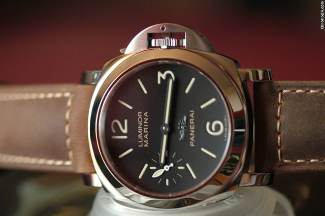 Panerai PAM434 SE Munich Boutique watches