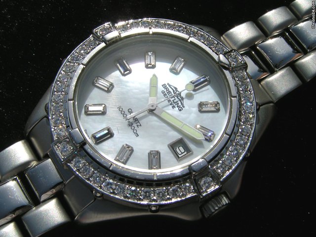 Breitling COLT QUARZ BRILLANTENL¨¹NETTE MOP DIAL watches