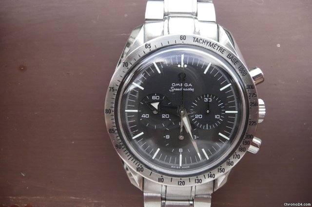 Omega Speedmaster Broad Arrow 35945000 watches