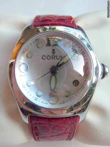 Corum Damen Bubble Quarz Perlmutt watches