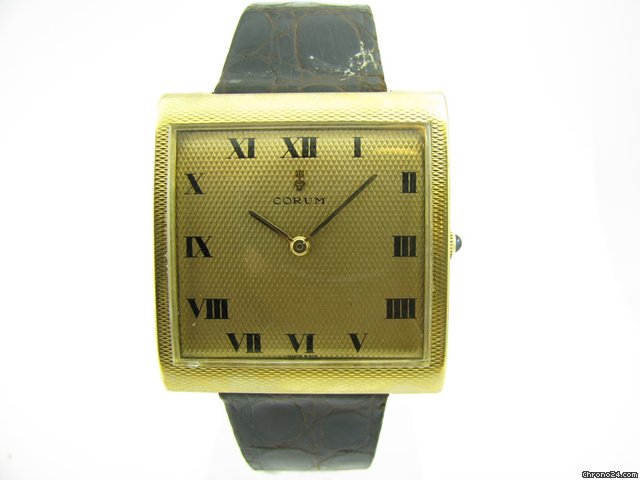 Corum Buckingham mit 2 Jahren Garantie watches