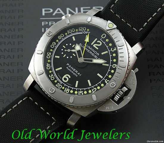 Panerai Limited Edition Panerai 1950 Luminor Submersible Pam 00193 watches