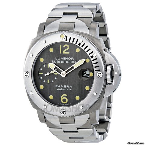 Panerai Luminor Submersible Automatic Titanium Mens Watch 00106 watches