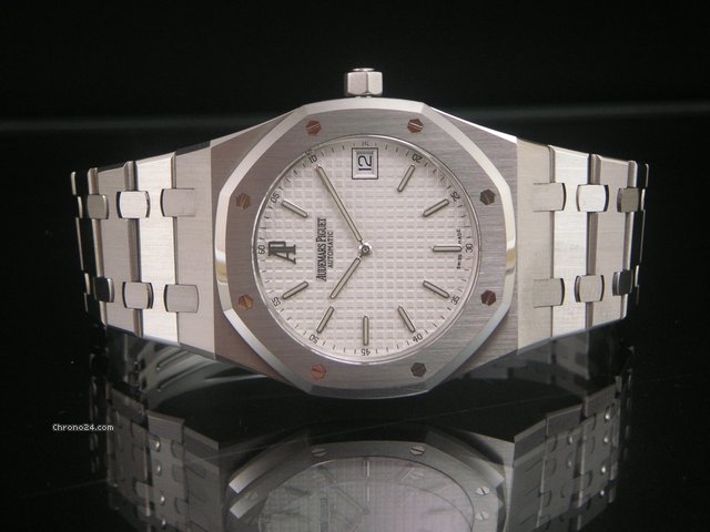 Audemars Piguet Royal Oak 15202 Jumbo watches