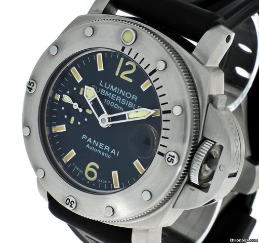 Panerai Luminor Submersible LIMITED EDITION 500PIECES watches