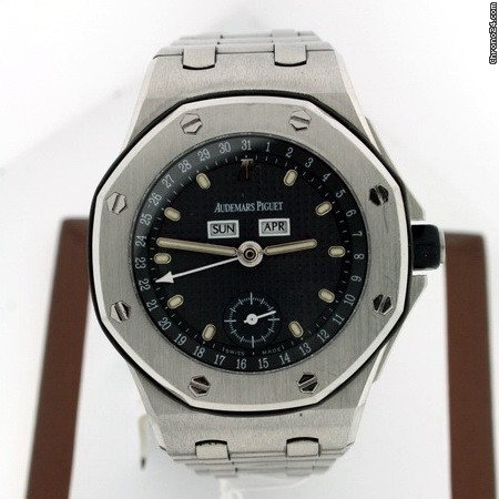 Audemars Piguet Royal Oak 25807ST.0.1010ST.01 Pre-owned watches