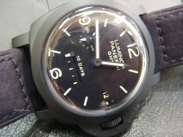 Panerai PAM 335 CERAMICA GMT watches