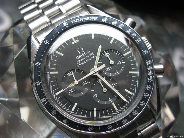 Omega SPEEDMASTER APOLLO 1969 MODELE 145.022 - 69 ST - TRANSITION watches