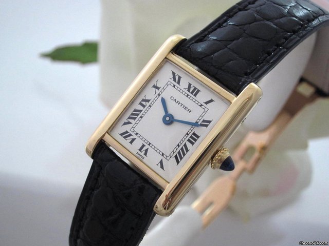 Replica Cartier Tank 18K/750 Gold Watch