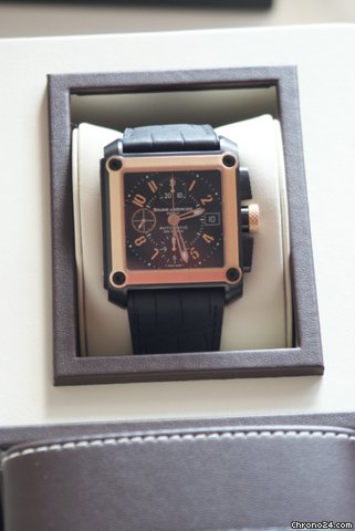 Baume & Mercier HAMPTON SQUARE watches