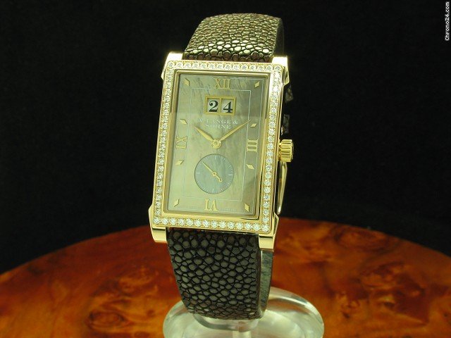 A. Lange & Sohne Cabaret 18kt Gold Damenuhr Brillant Besatz Inkl. Box & Papiere watches