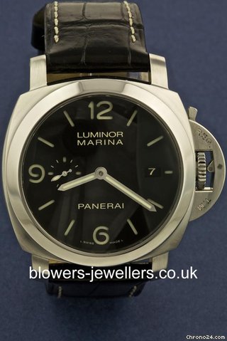 Panerai Luminor 1950 Marina 3 Days automatic PAM 00312 watches