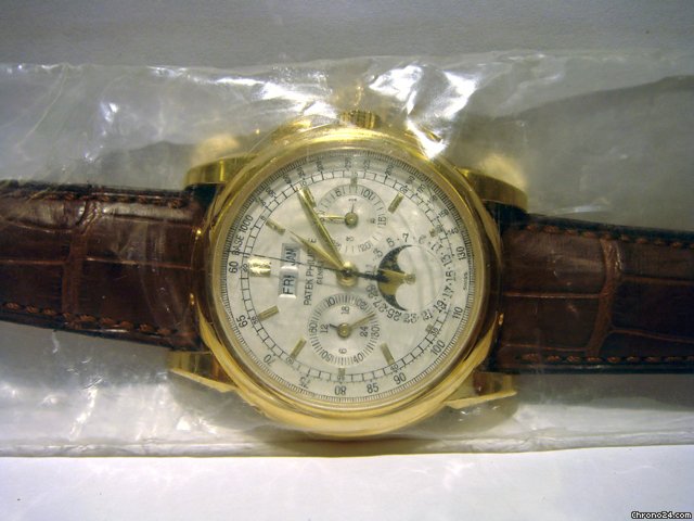 Patek Philippe SEALED Ref. 5970J - ewiger Kalender & Chrono watches
