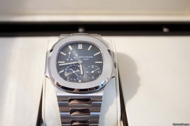 Patek Philippe NAUTILUS 3712-A watches